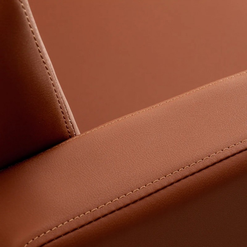 kappersstoel bruin met zwarte voet kappersstoel bruin met zwarte voet